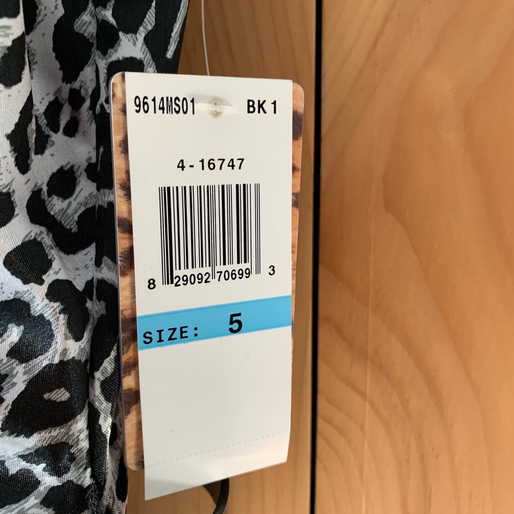 🌈 XOXO Leopard print dress - Picture 5 of 8